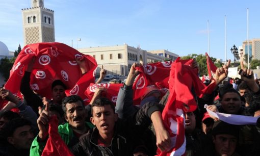 Protesters from Tunisia's poor rural heartlands chant slogans during a demonstration by the Prime Minister's office in Tunis. © Reuters / Zohra Bensemra Protesters from Tunisia's poor rural heartlands chant slogans during a demonstration by the Prime Minister's office in Tunis. © Reuters / Zohra Bensemra